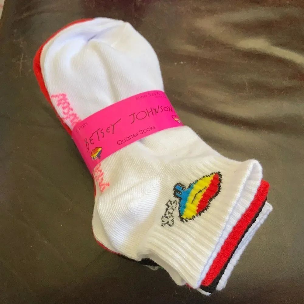 Betsey Johnson Quarter Ankle Sox 6 pairs